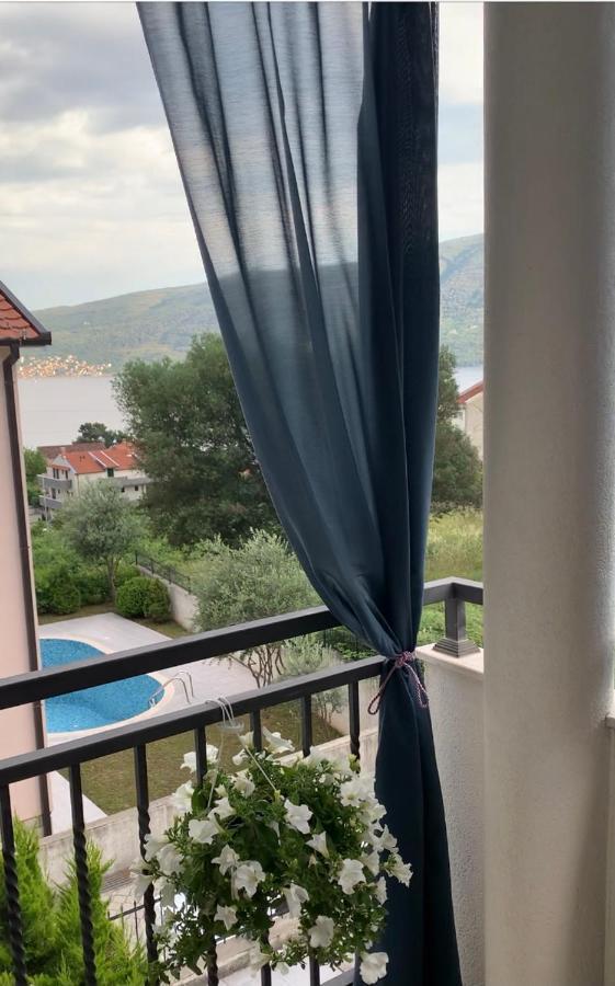 Lastochka.Mne Apartments Baošići エクステリア 写真
