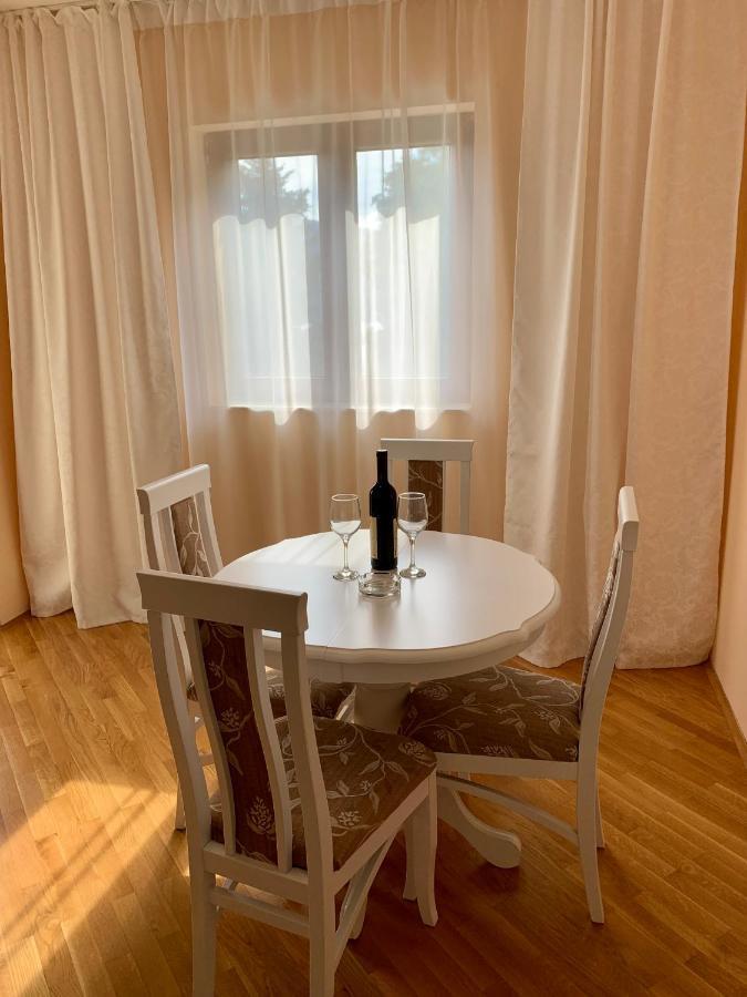 Lastochka.Mne Apartments Baošići エクステリア 写真
